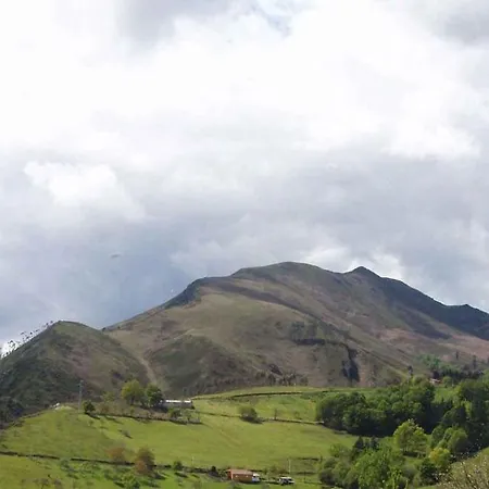 Casa Longo * Llames de Parres